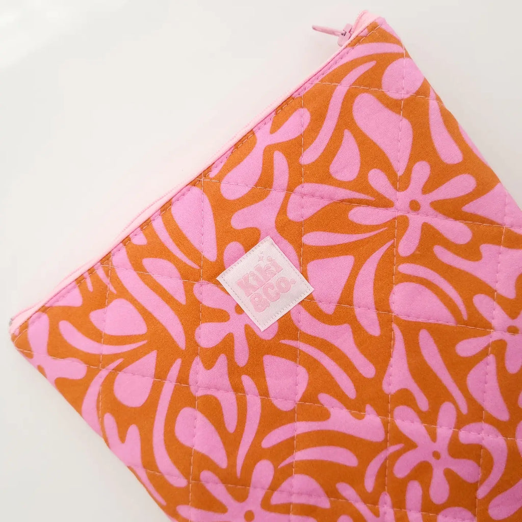 Gia - eReader Sleeve
